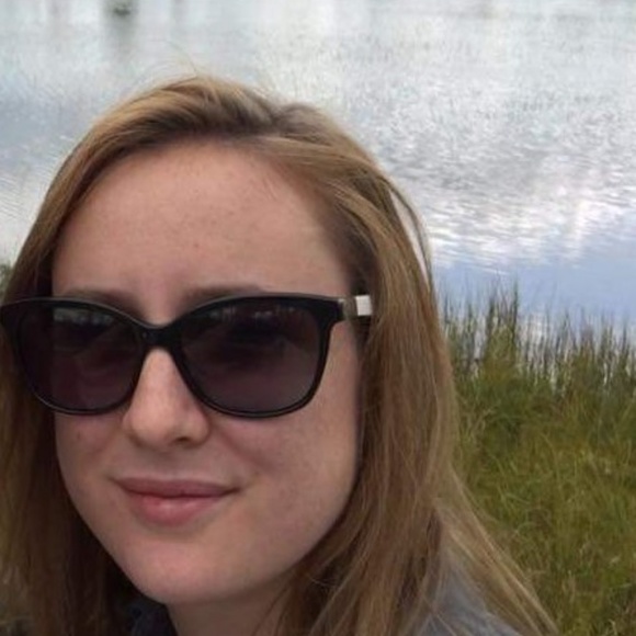 Meet your Posher, Michelle - Picture 2 of 2